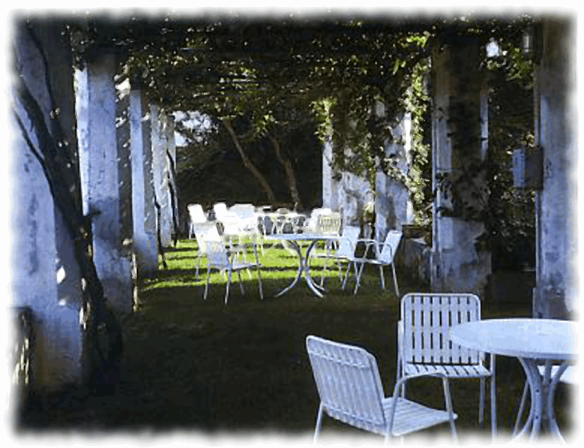 Il giardino a terrazza dell’Hotel Palumbo Il giardino a terrazza dell’Hotel Palumbo