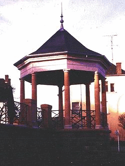 Pavilon in Clemency Pavilon in Clemency